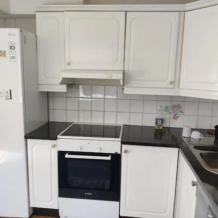 Feelhome 4 Bedrooms Polarvegen Apartment Tromso