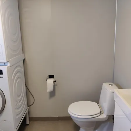 Feelhome 4 Bedrooms Polarvegen 아파트 트롬쇠