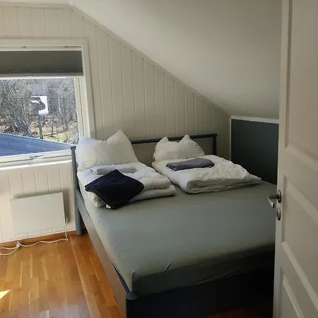 Feelhome 4 Bedrooms Polarvegen 아파트 *