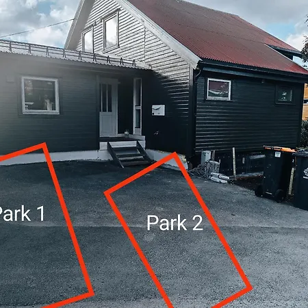 Feelhome 4 Bedrooms Polarvegen 아파트 트롬쇠