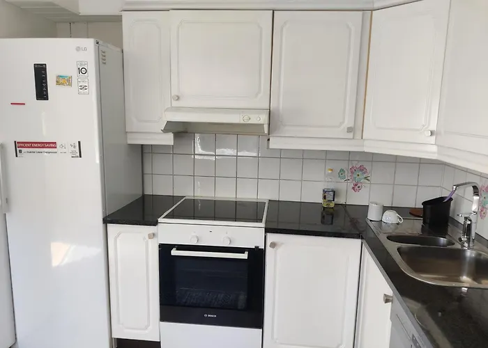 Feelhome 4 Bedrooms Polarvegen アパート トロムソ