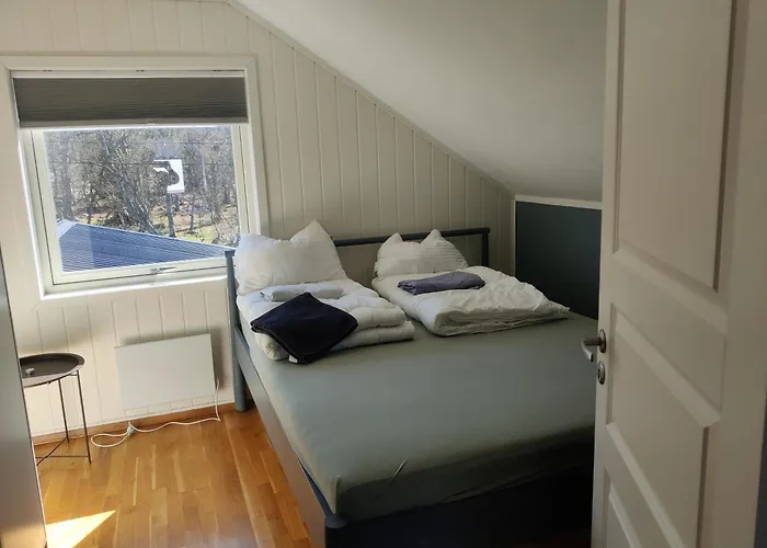 Feelhome 4 Bedrooms Polarvegen アパート *